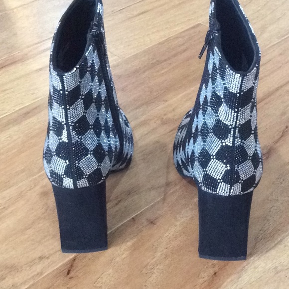 Wild Pair Checkered Boots - Picture 7 of 10